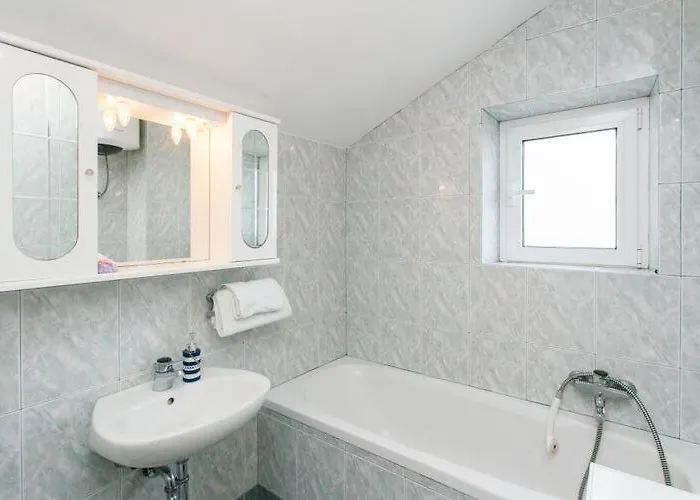 Laura Mljet - One Bedroom With Balcony And Sea View * Sobra